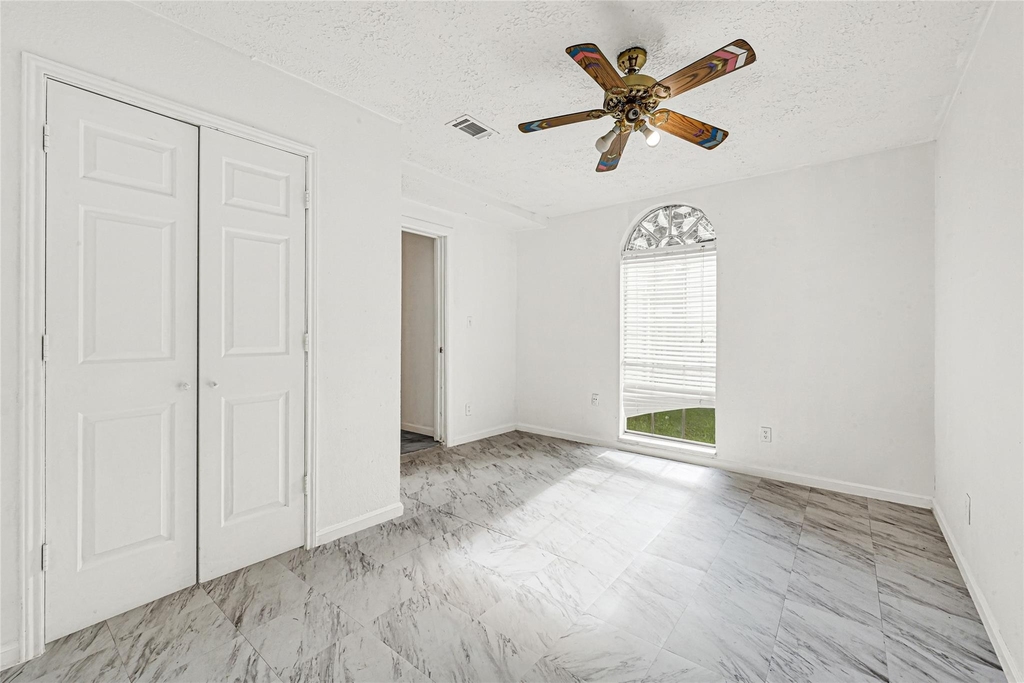 14336 Victoria Street - Photo 18
