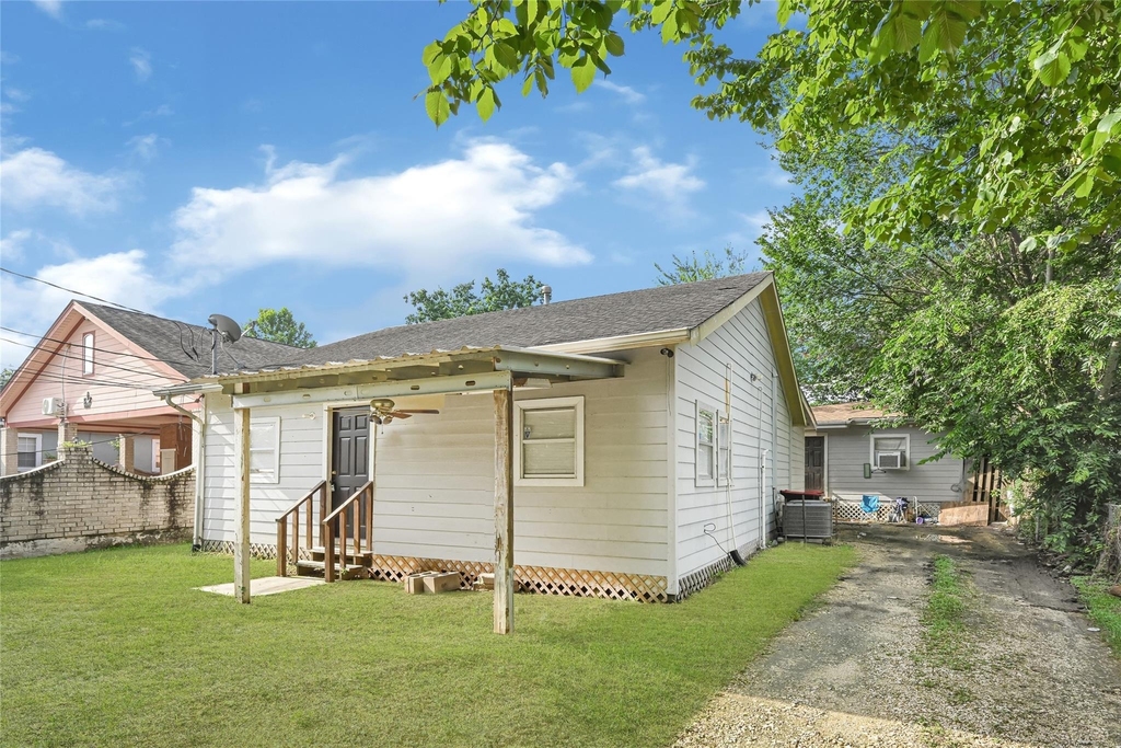 14336 Victoria Street - Photo 5
