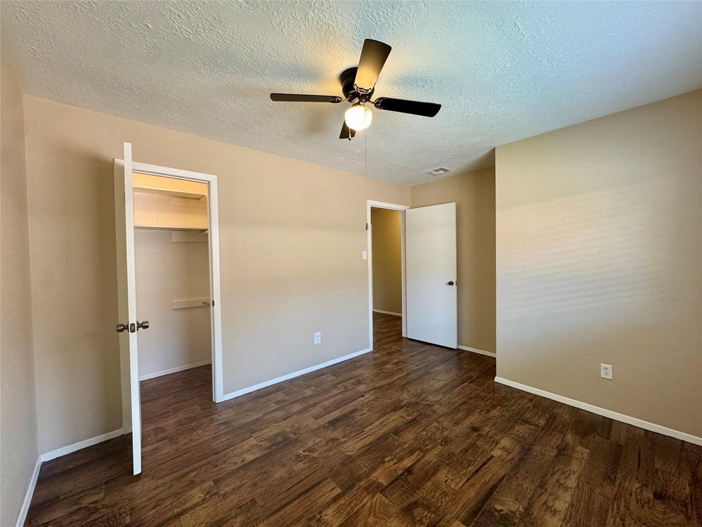 9831 Shell Rock Road - Photo 27