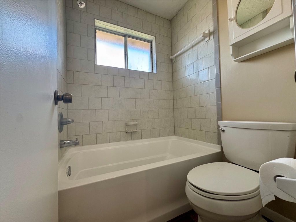 9831 Shell Rock Road - Photo 21
