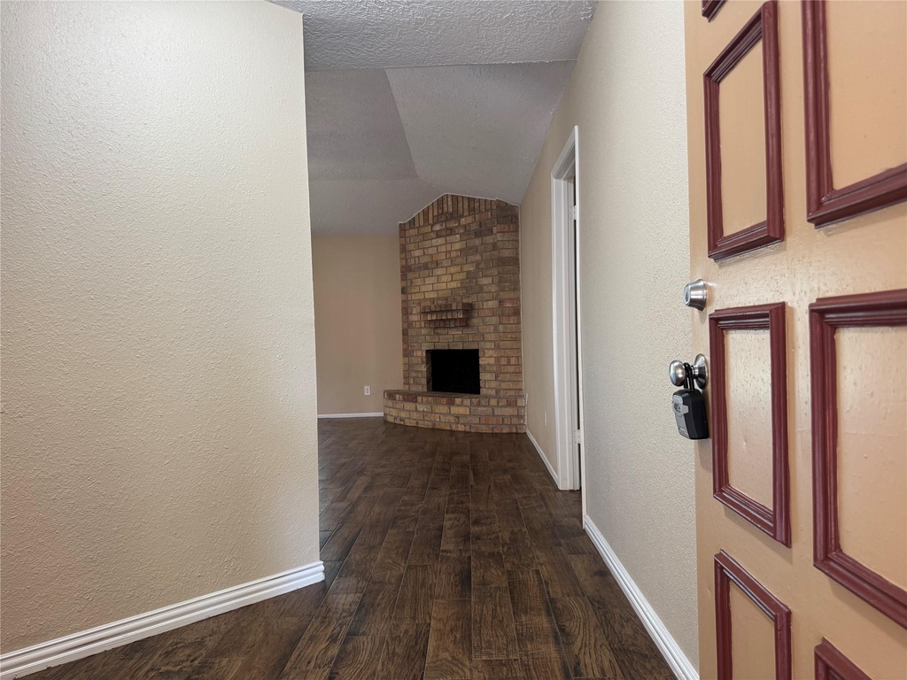 9831 Shell Rock Road - Photo 5