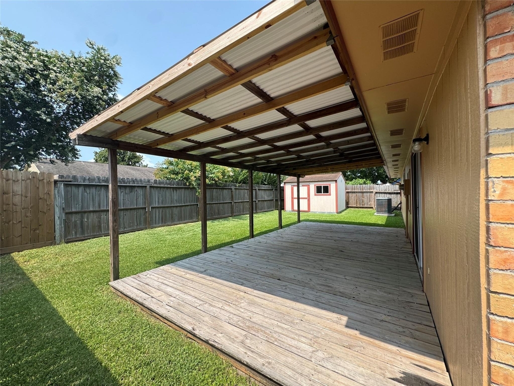 9831 Shell Rock Road - Photo 33