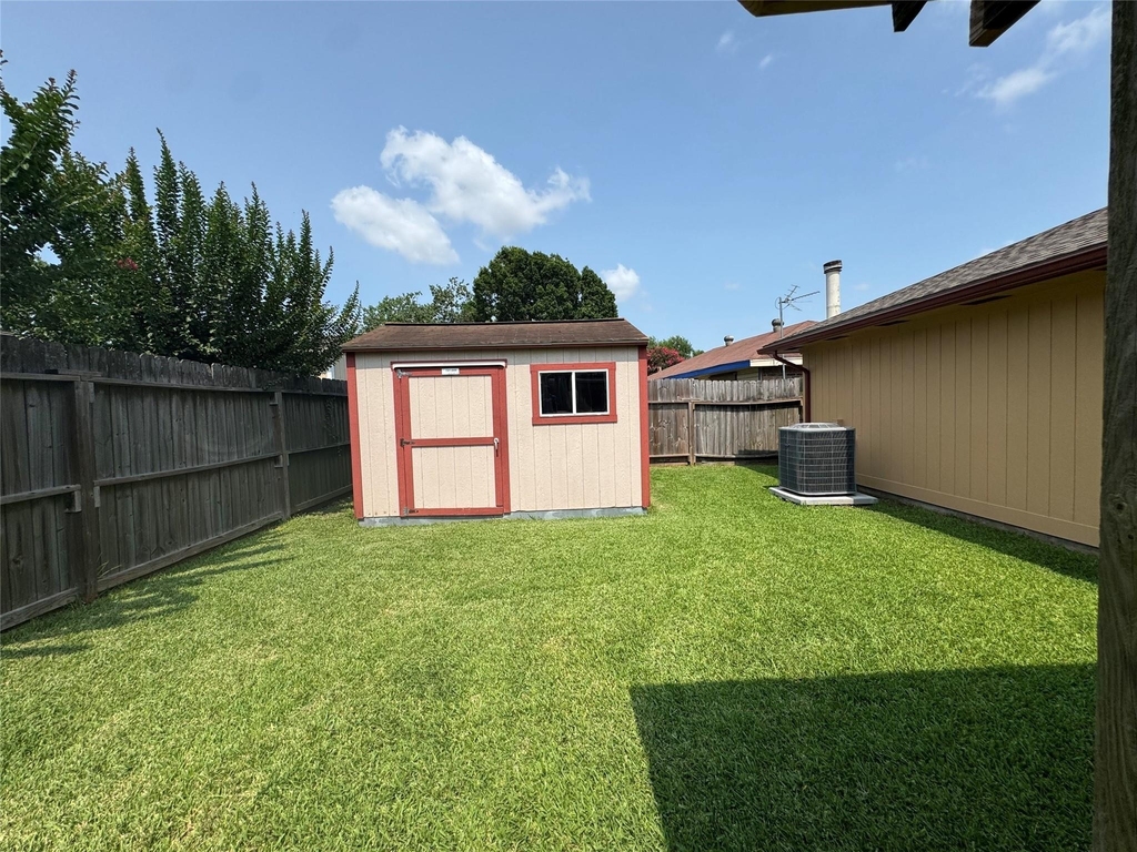 9831 Shell Rock Road - Photo 35