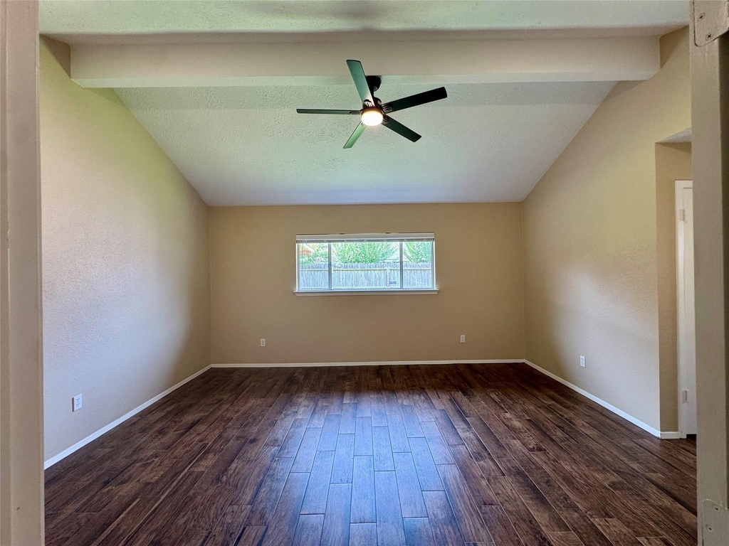 9831 Shell Rock Road - Photo 18