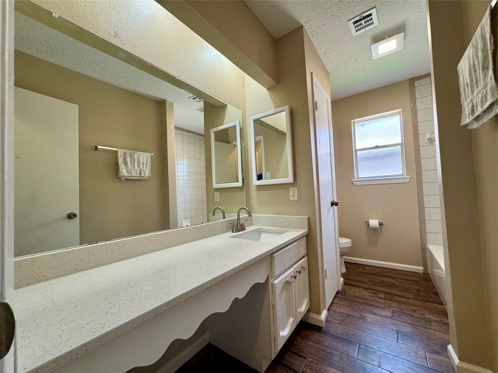 9831 Shell Rock Road - Photo 24