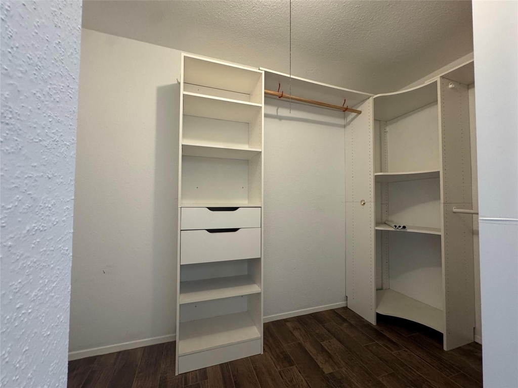 9831 Shell Rock Road - Photo 22