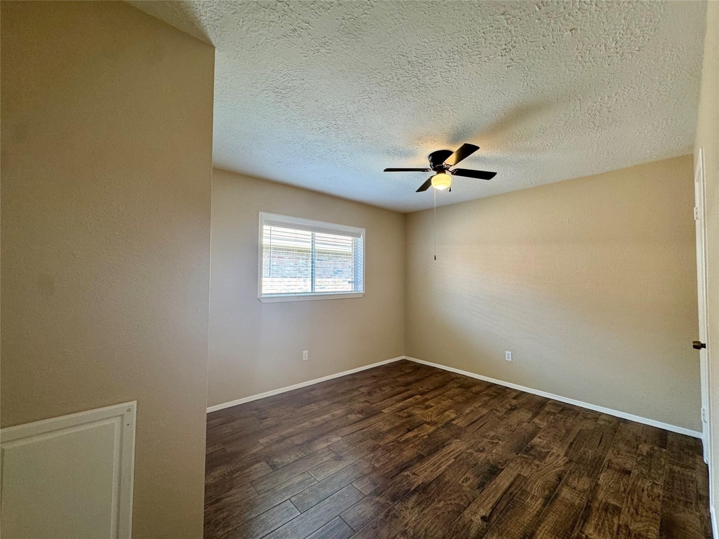 9831 Shell Rock Road - Photo 26