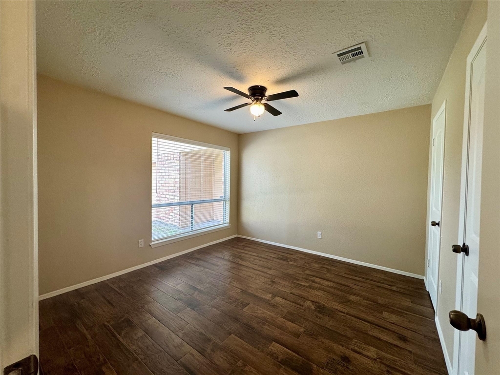 9831 Shell Rock Road - Photo 28