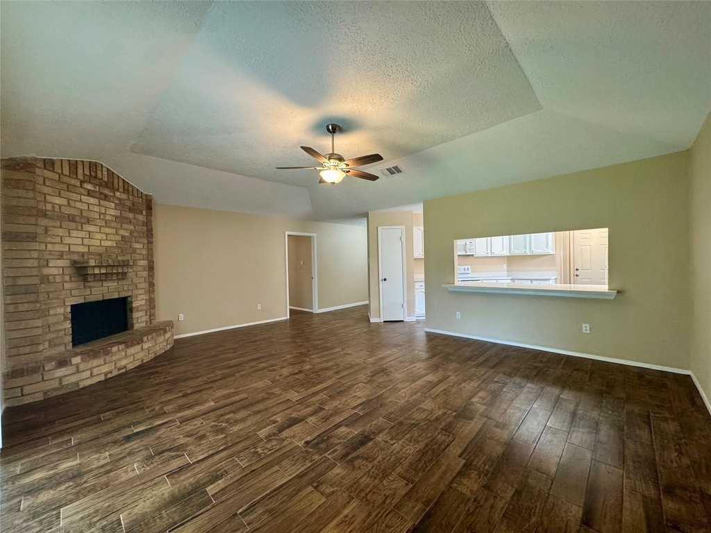 9831 Shell Rock Road - Photo 7