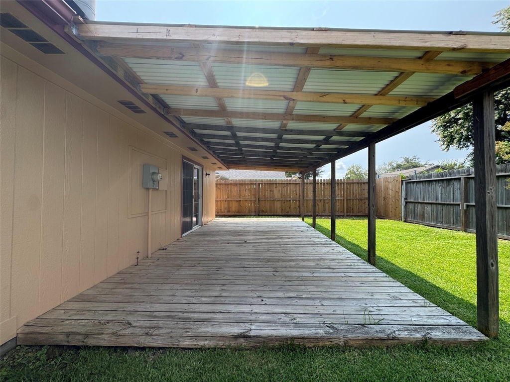 9831 Shell Rock Road - Photo 32