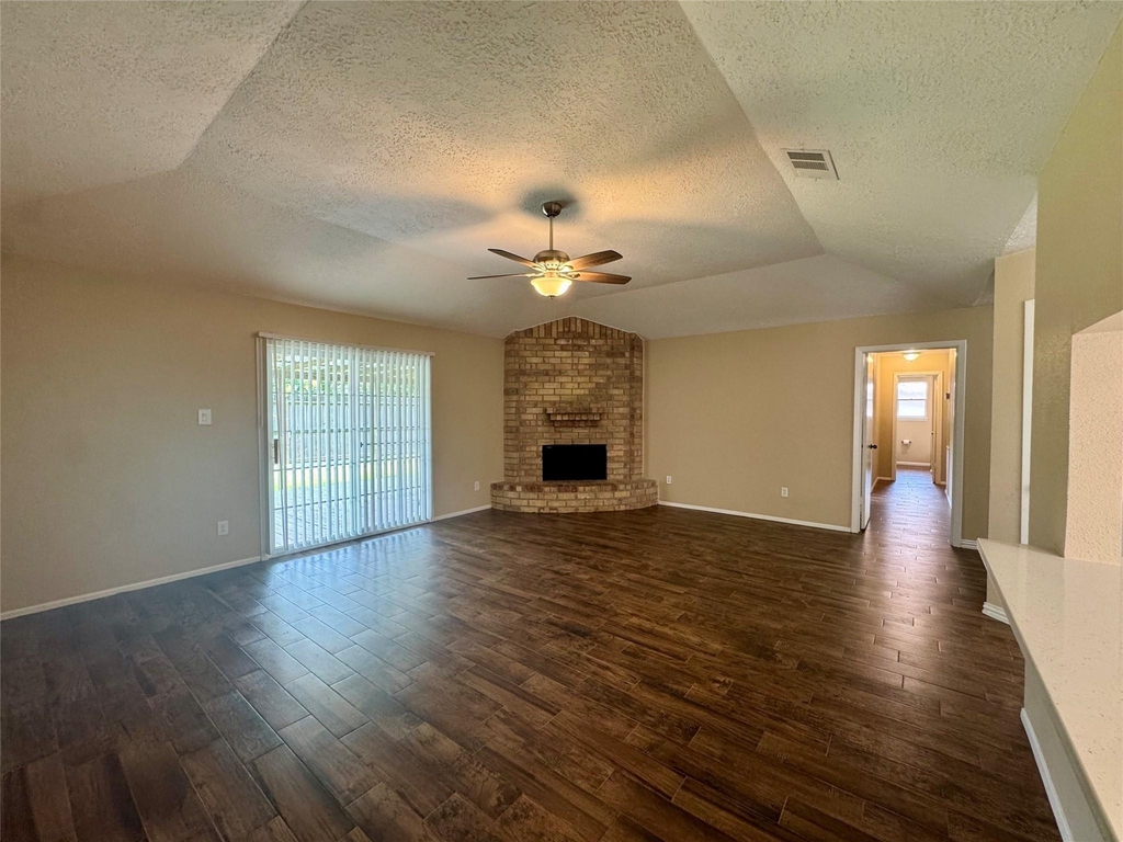 9831 Shell Rock Road - Photo 8