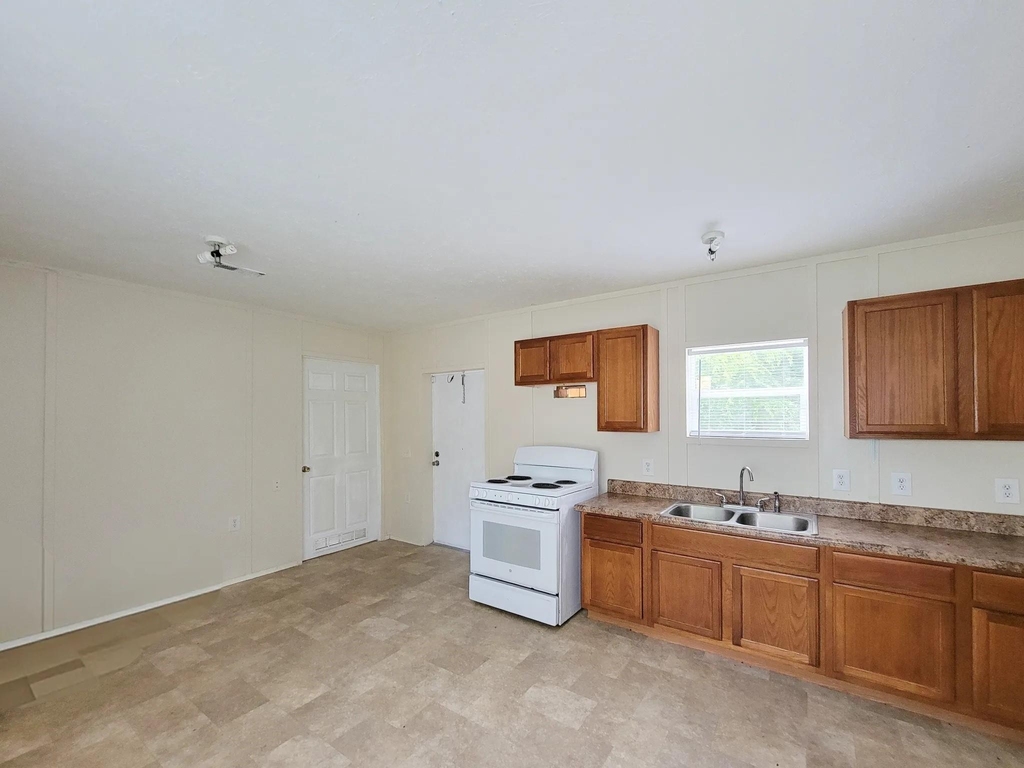 9203 Greens - Photo 19