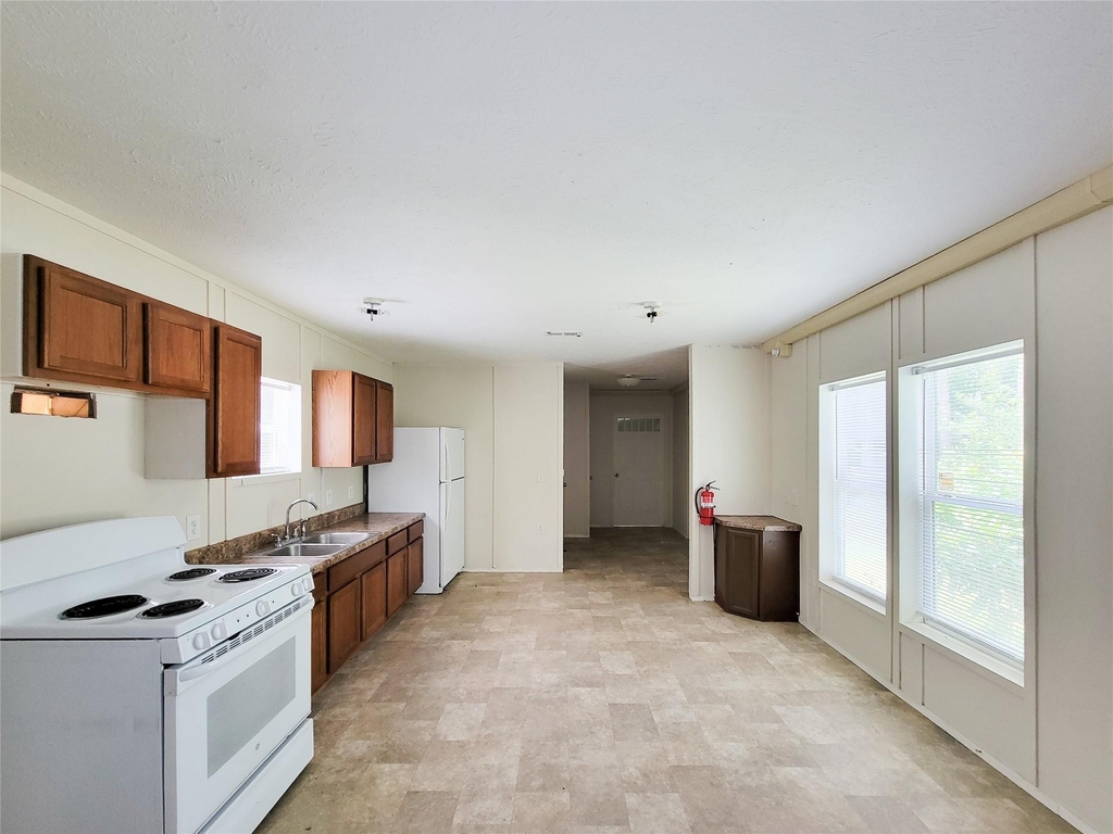 9203 Greens - Photo 6