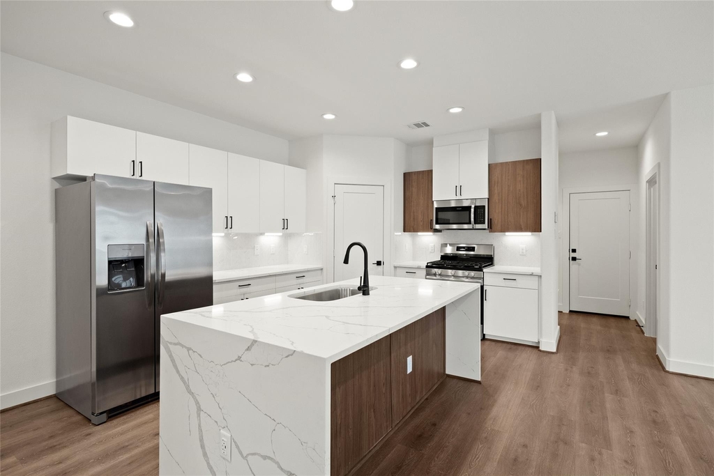 2637 Seaglass View Drive - Photo 0