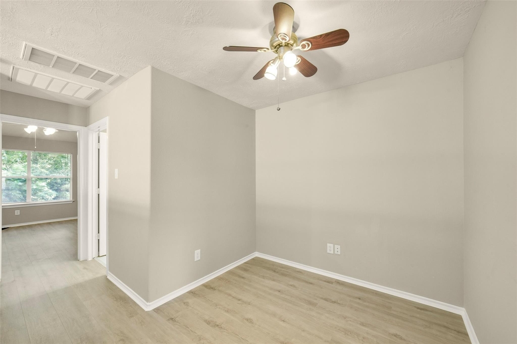 171 N Burberry Park Circle - Photo 17