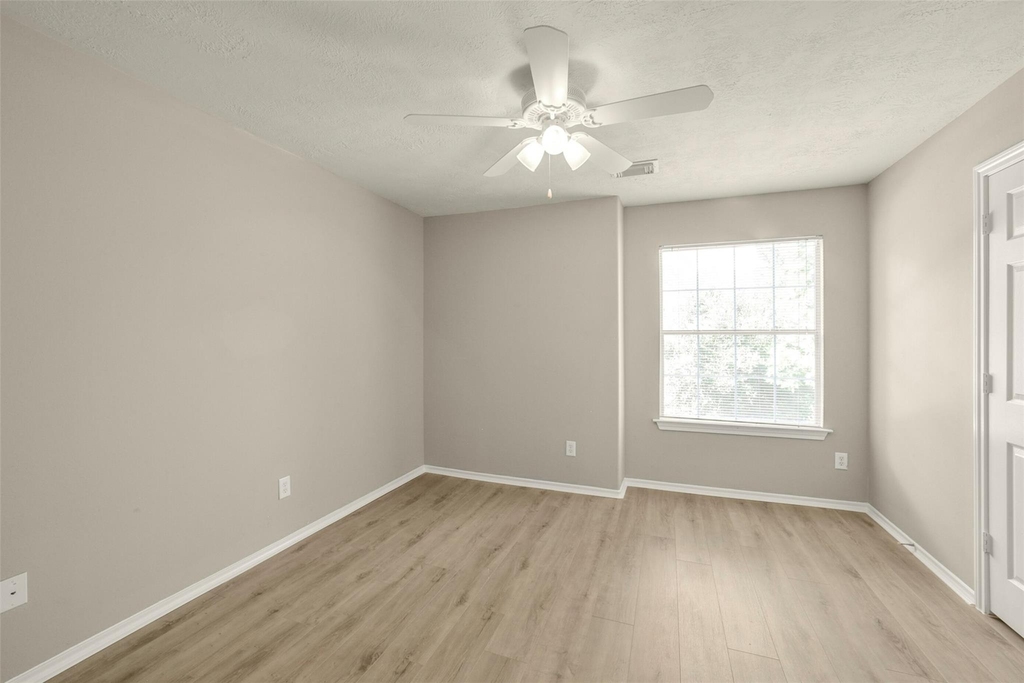 171 N Burberry Park Circle - Photo 27