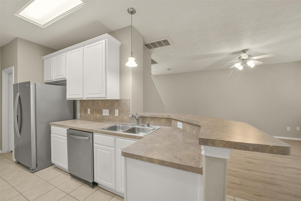 171 N Burberry Park Circle - Photo 10