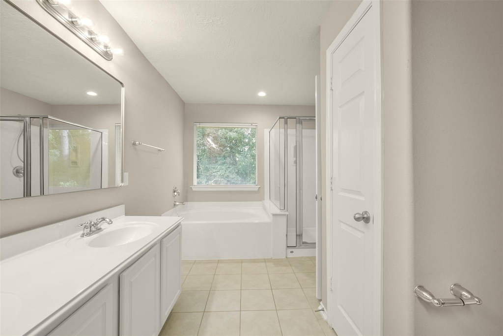 171 N Burberry Park Circle - Photo 22