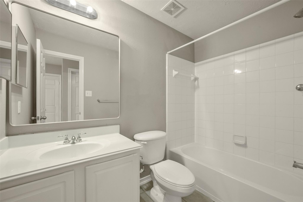 171 N Burberry Park Circle - Photo 26