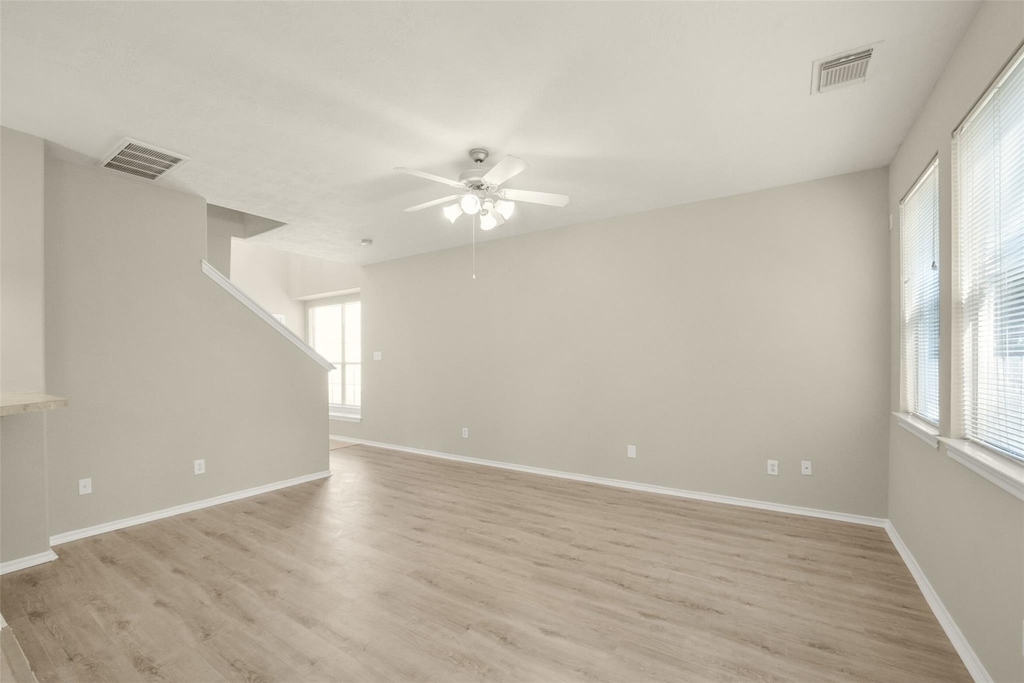 171 N Burberry Park Circle - Photo 4