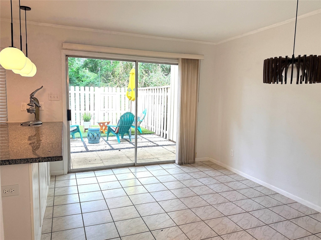 2429 W Settlers Way - Photo 8