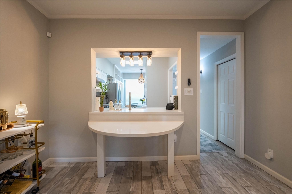 7447 Brompton Street - Photo 15