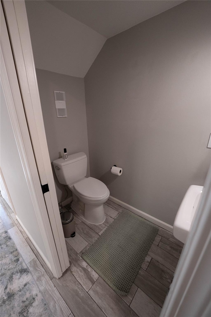 7447 Brompton Street - Photo 17