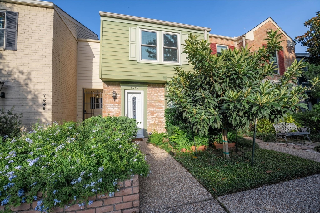 7447 Brompton Street - Photo 1