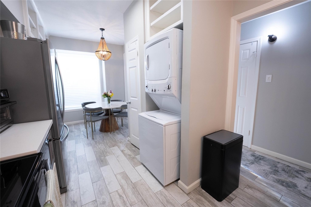 7447 Brompton Street - Photo 12