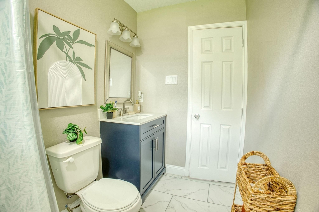 8150 Herschelwood Street - Photo 21