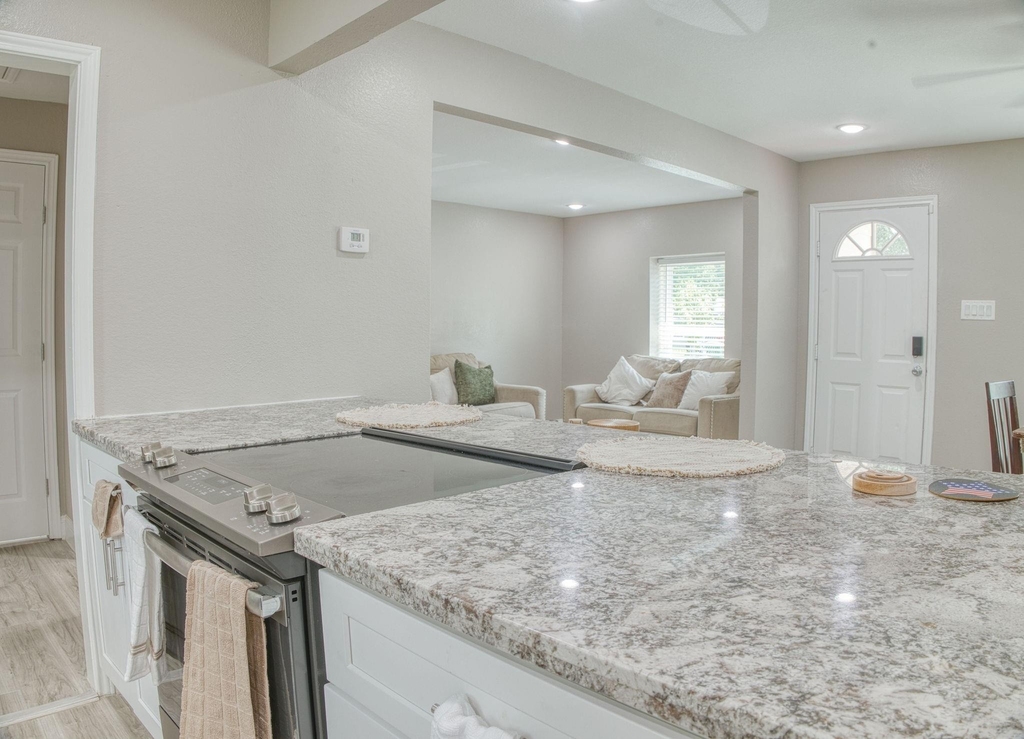 8150 Herschelwood Street - Photo 6