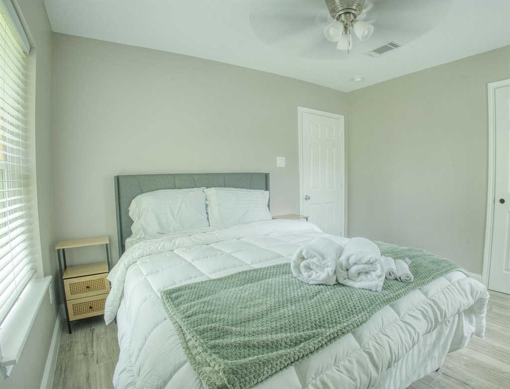 8150 Herschelwood Street - Photo 11