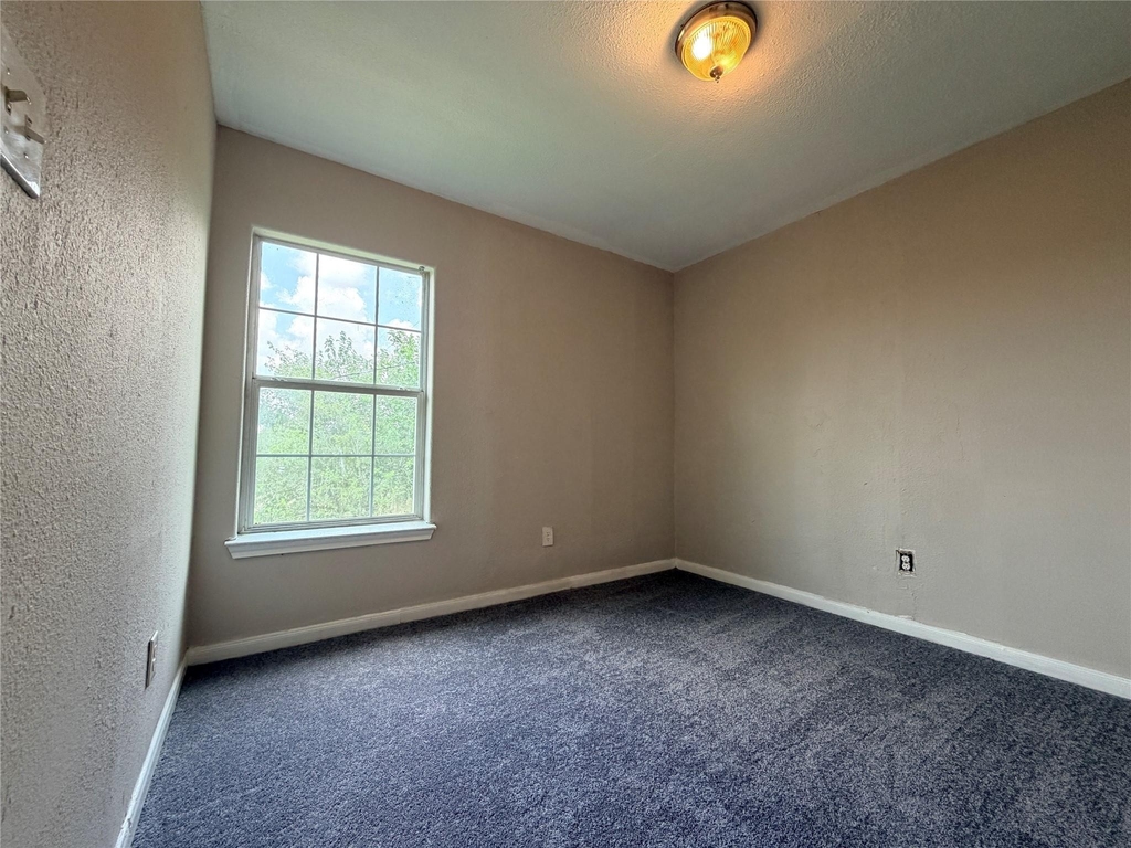 5408 Groveton Street - Photo 11