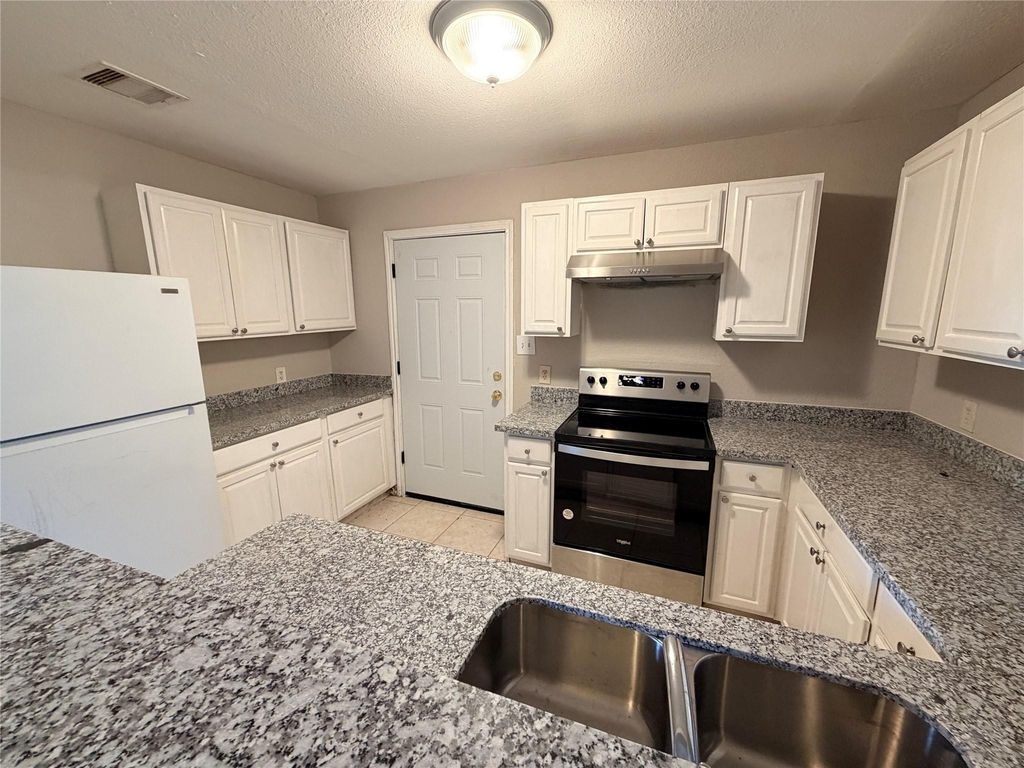 5408 Groveton Street - Photo 7
