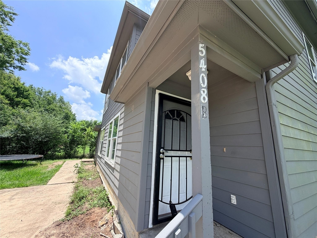 5408 Groveton Street - Photo 2