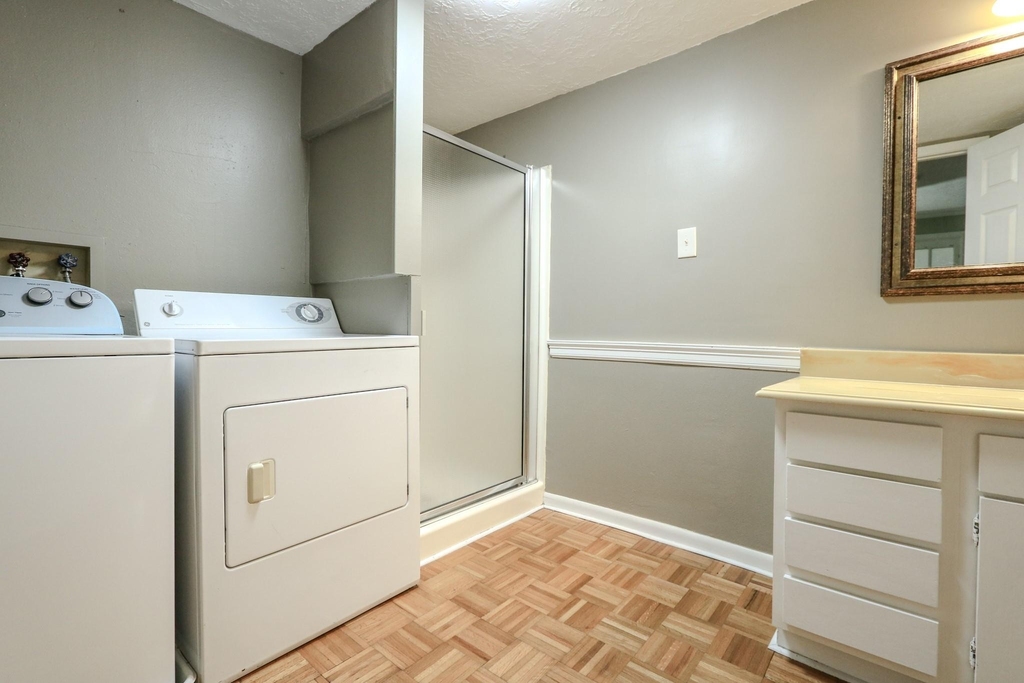1905 Park Street - Photo 21