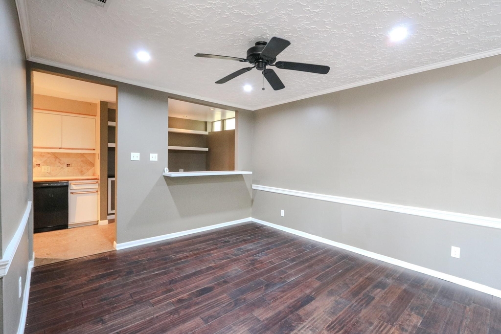 1905 Park Street - Photo 6