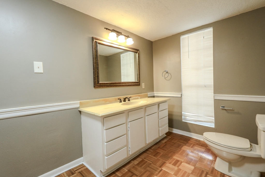 1905 Park Street - Photo 20