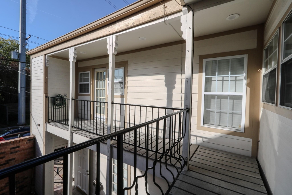 1905 Park Street - Photo 30
