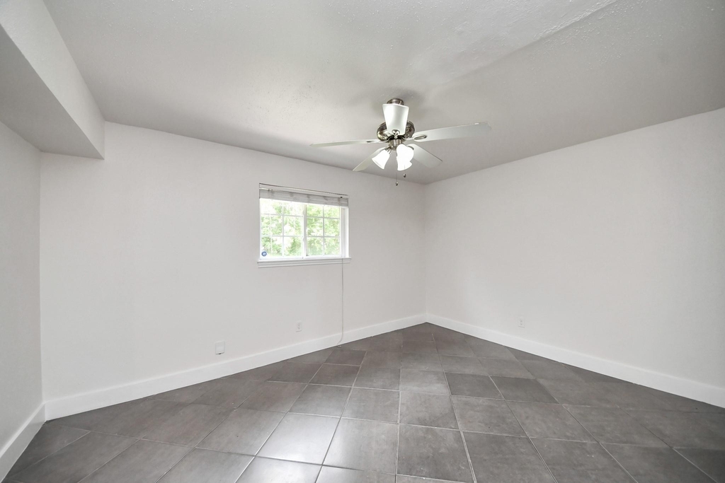 4011 Ebbtide Drive - Photo 26