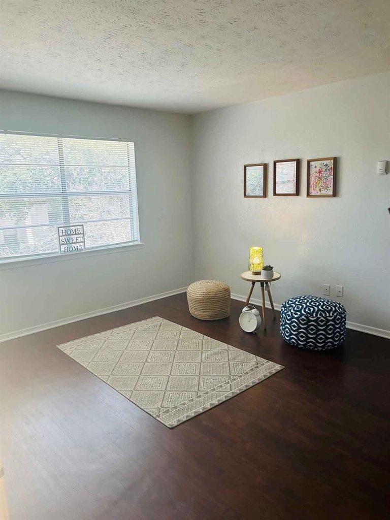 2957 Park Square Drive - Photo 5