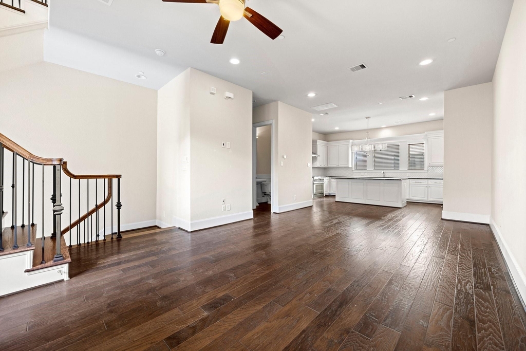 2656 Fountain Key Boulevard - Photo 4