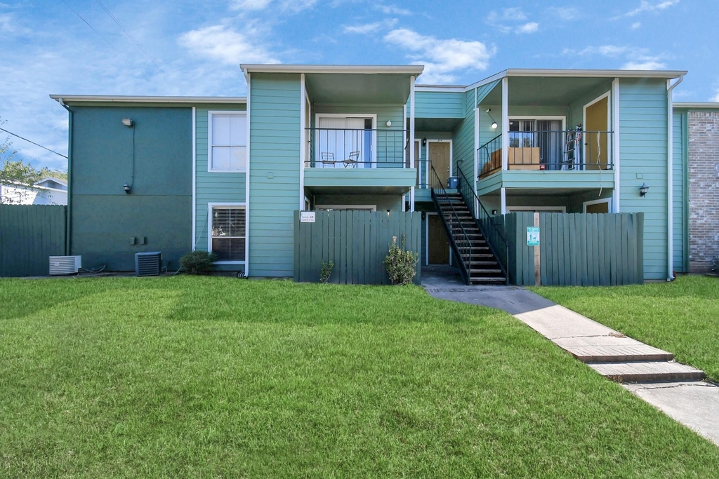 7700 W Airport Boulevard - Photo 37