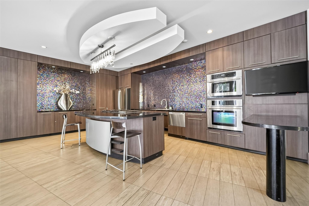1901 Post Oak Boulevard - Photo 26