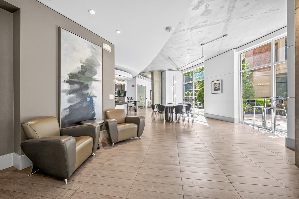 1901 Post Oak Boulevard - Photo 21