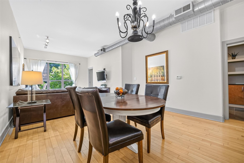 1901 Post Oak Boulevard - Photo 4