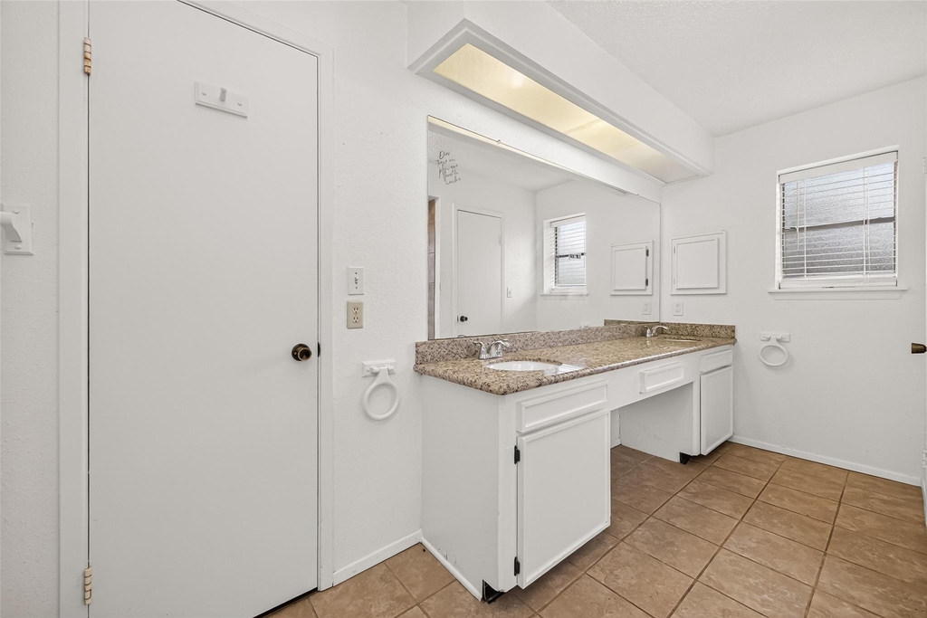 16838 Markridge Drive - Photo 30