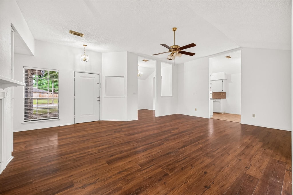 16838 Markridge Drive - Photo 8