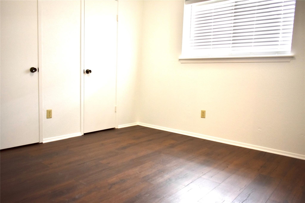 16838 Markridge Drive - Photo 5