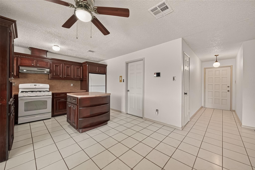 5206 Olana Drive - Photo 8